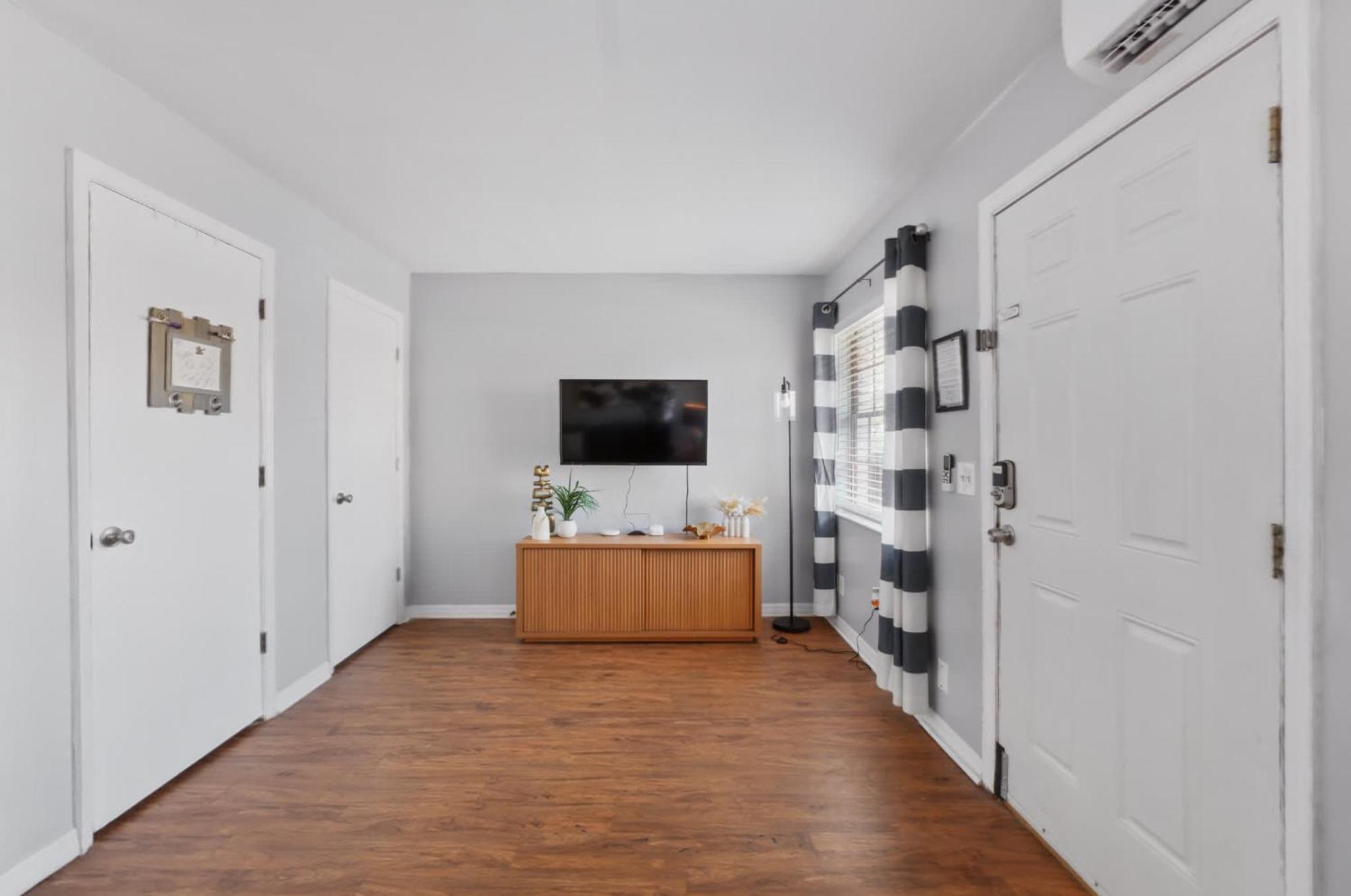 Alberts Abode Prime Brandon Location Walkable Экстерьер фото